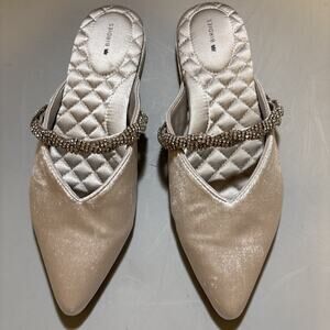 Birdies Swan Crystal Bluebell Flats Size 9 Wedding Silver Beaded Pointed Slipper